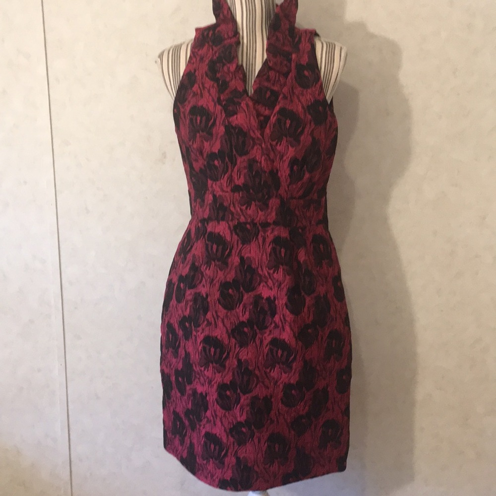 Just Taylor midi dress